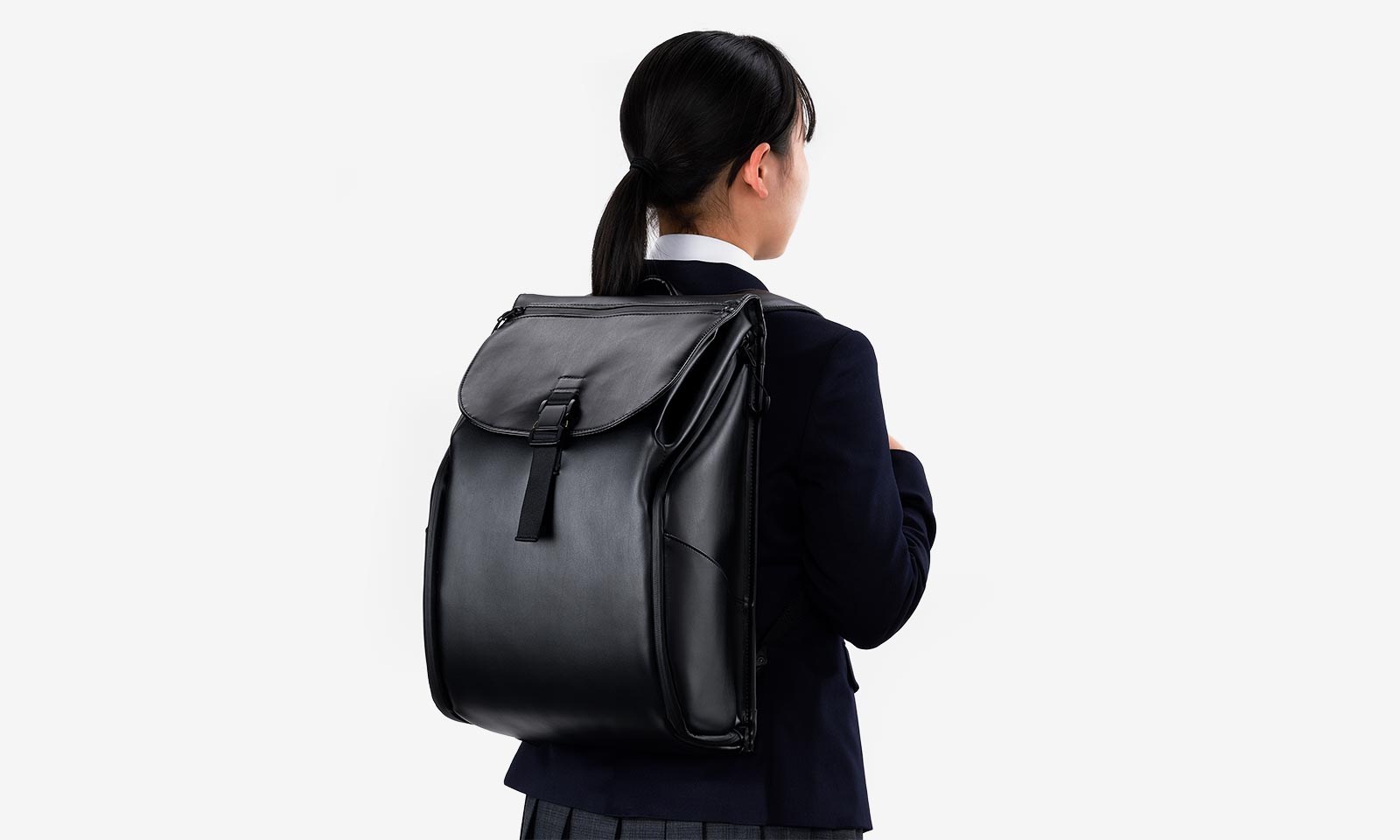 中学生・高校生鞄ラクールはどうすれば負担を減らせるか考えた