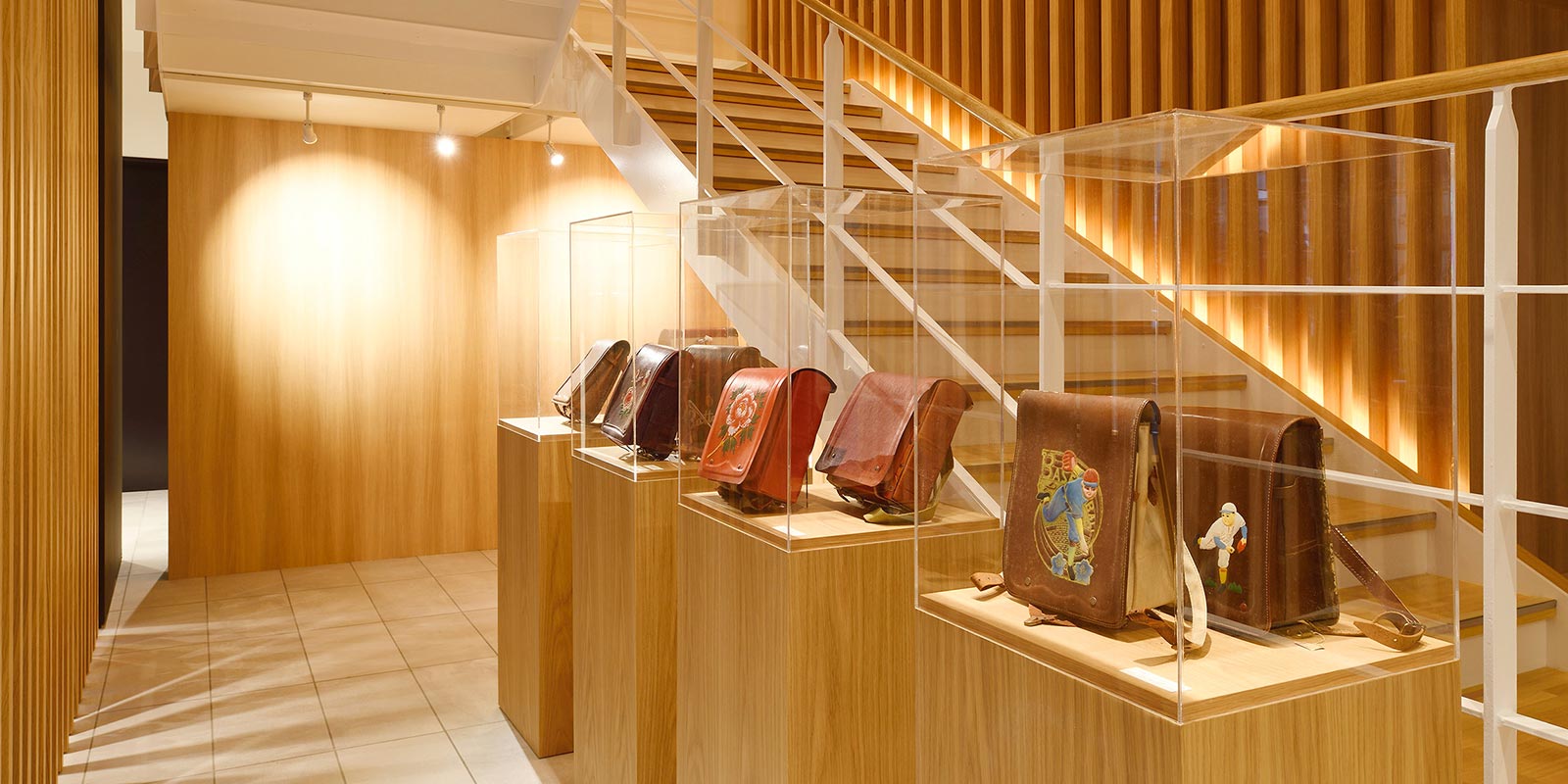 村瀬鞄行のランドセル名古屋本店